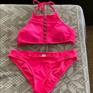 Hot pink bikini!!